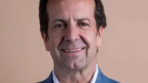 F&eacute;lix Calle, doctor en Econom&iacute;a y Empresa