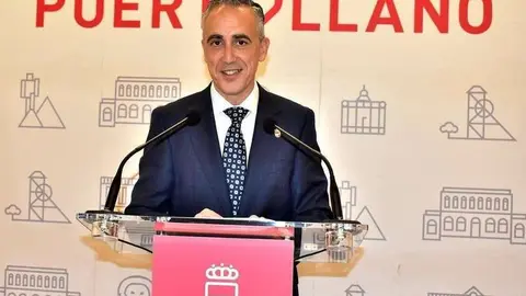 El alcalde de Puertollano, Miguel &Aacute;ngel Ruiz