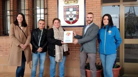 Alcaldesa Placa Adhesi&oacute;n