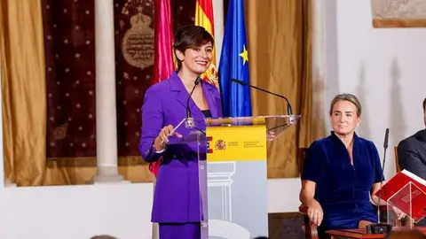 La ministra de Vivienda y Agenda Urbana, Isabel Rodr&iacute;guez, interviene en la toma de posesi&oacute;n de la delegada del Gobierno de Espa&ntilde;a en Castilla-La Mancha, Milagros Tol&oacute;n