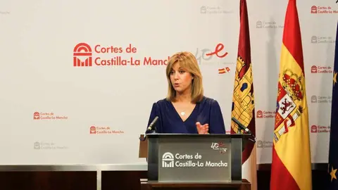 La portavoz del grupo socialista en las Cortes regionales, Ana Isabel Abeng&oacute;zar