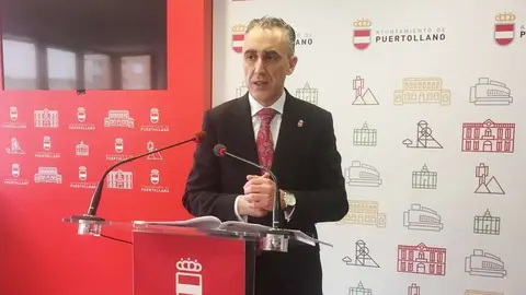 Miguel &Aacute;ngel Ruiz, en rueda de prensa