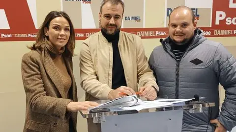 Imagen de la rueda de prensa de PSOE de Daimiel con Esther Mora