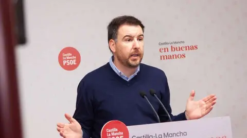 El portavoz de Empleo y Agricultura del grupo socialista en las Cortes regionales, Antonio S&aacute;nchez Requena