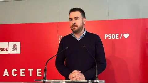 El portavoz de Empleo y Agricultura del grupo socialista en las Cortes de Castilla-La Mancha, Antonio S&aacute;nchez Requena