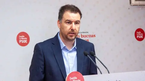El portavoz de Empleo y Agricultura del grupo socialista en las Cortes regionales, Antonio S&aacute;nchez Requena