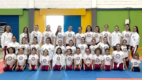Delegaci&oacute;n del Club Fitkif Zodiaco desplazada a V&eacute;lez-M&aacute;laga