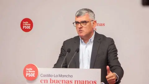 El presidente del grupo socialista en las Cortes de Castilla-La Mancha, &Aacute;ngel Tom&aacute;s Godoy