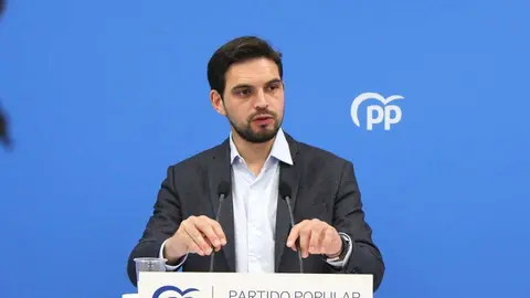 El diputado auton&oacute;mico del PP en las Cortes de Castilla-La Mancha, Santiago Serrano