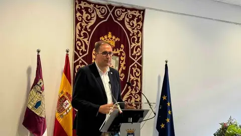 El alcalde de Miguelturra Luis Ram&oacute;n Moh&iacute;no