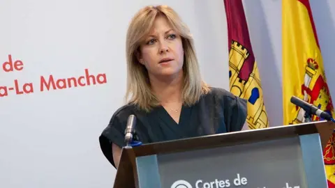 La portavoz del grupo socialista en las Cortes regionales, Ana Isabel Abeng&oacute;zar