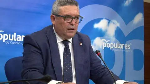 El vicepresidente segundo de las Cortes de Castilla-La Mancha, Santiago Lucas-Torres