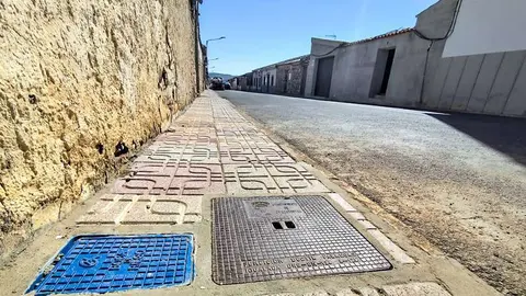 Detalle de las nuevas arquetas que cobijan entronques y valvulas de mallado