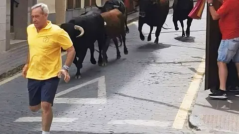 Imagen de archivo de Tom&aacute;s Nevado, en una carrera por la Corredera llegando a Plaza de San Benito