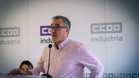 &Aacute;ngel Le&oacute;n