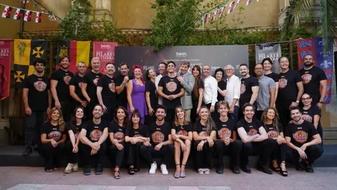 Participantes en la presentaci&oacute;n de Los pilares de la tierra, el musical, en la Iglesia Evang&eacute;lica Alemana, en el Paseo de la Castellana, n&uacute;mero 6