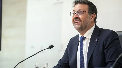 El consejero de Educaci&oacute;n, Cultura y Deportes, Amador Pastor