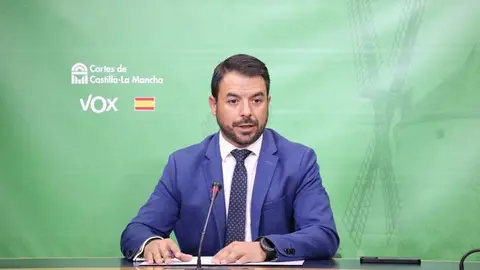 El portavoz del grupo parlamentario Vox en las Cortes de Castilla-La Mancha, Iv&aacute;n S&aacute;nchez