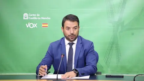 El portavoz del grupo parlamentario Vox en las Cortes de Castilla-La Mancha, Iv&aacute;n S&aacute;nchez
