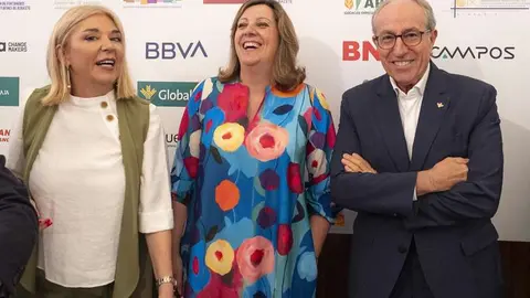 La presidenta de Amepap; Patricia Franco y el presidente de Globalcaja, Mariano Le&oacute;n.