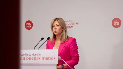La portavoz del grupo socialista en las Cortes de Castilla-La Mancha, Ana Isabel Abeng&oacute;zar