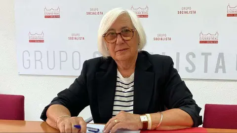 La portavoz del Grupo Municipal Socialista de Brazatortas, Vicenta Ruiz Correal