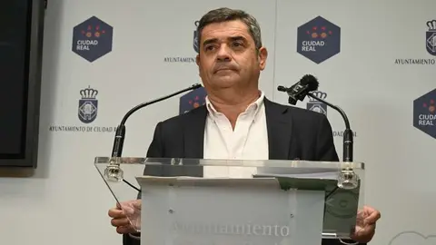 El portavoz del Grupo Municipal de Vox en el Ayuntamiento de Ciudad Real, Luis Alberto Mar&iacute;n