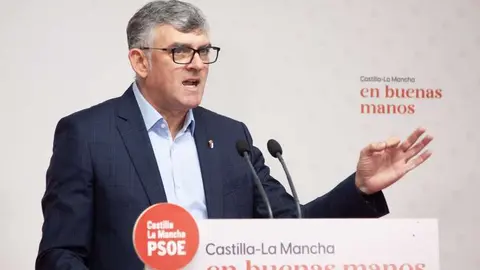 El presidente del grupo socialista en las Cortes regionales, &Aacute;ngel Tom&aacute;s Godoy