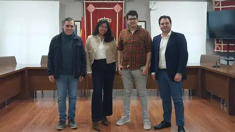 De izquierda a derecha, Eugenio, Jenifer Fernanda, Jorge Andr&eacute; y David