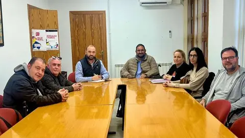 Participantes en la reuni&oacute;n de esta tarde