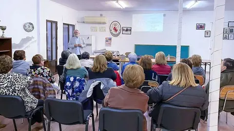 Un momento de la charla celebrada en Fontanosas