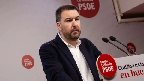 El portavoz de Empleo y Agricultura del grupo socialista en las Cortes regionales, Antonio S&aacute;nchez Requena