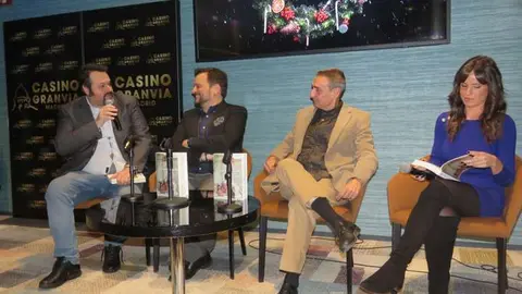 Mart&iacute;n Llade; David Felipe Arranz; Juan Ignacio Oca&ntilde;a y Carmen Corazzini