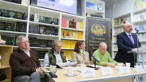 Ram&oacute;n Jim&eacute;nez P&eacute;rez; Jos&eacute; Luis Mar&iacute;n Aranda; Mar&iacute;a del Carmen Aranda; Eduardo Vel&aacute;zquez Gonz&aacute;lez y de pie, Basilio Rodr&iacute;guez Ca&ntilde;ada