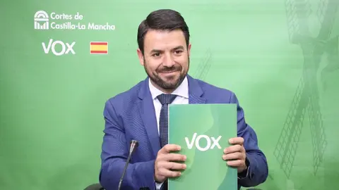 El portavoz del Grupo Parlamentario Vox en las Cortes de Castilla-La Mancha, Iv&aacute;n S&aacute;nchez