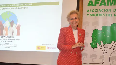 Carmen Quintanilla presenta side event AFAMMER