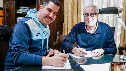 Jos&eacute; Luis Donoso y Jos&eacute; Lozano, esta ma&ntilde;ana en la firma del convenio