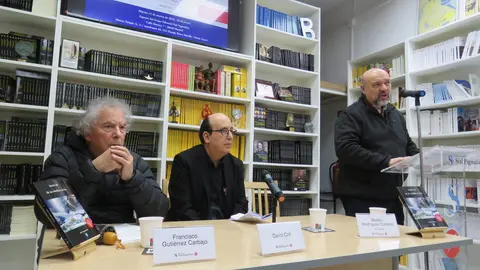 Francisco Guti&eacute;rrez Carbajo; David Coll y de pie ,Basilio Rodr&iacute;guez Ca&ntilde;ada