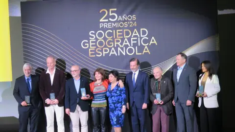 De izquierda a derecha: Xavier Pastor, Erling Kagge, Jos&eacute; A Godoy, Astrid Vargas, Carmen Mart&iacute;n Rubio, Juan Ignacio Entrecanales, Antonio L&oacute;pez, Michael L&oacute;pez-Alegr&iacute;a y Erika Pastrana
