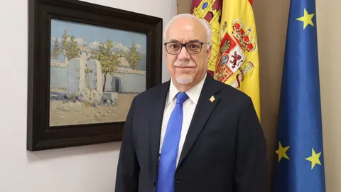 El alcalde de Manzanares, Juli&aacute;n Nieva
