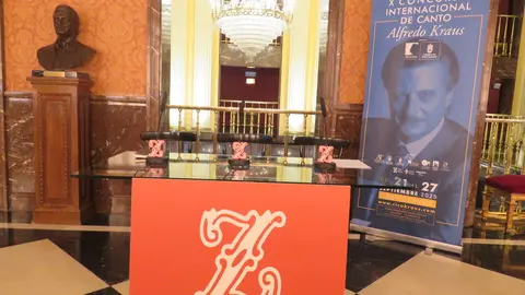 La rueda de prensa de presentaci&oacute;n del X Concurso Internacional de Canto Alfredo Kraus tuvo lugar en el Ambig&uacute; del Teatro de la Zarzuela