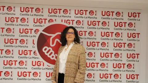 Lola Alc&oacute;nez, secretaria general de UGT-CLM