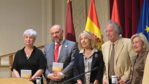 Adelaida Porras Medrano; Basilio Rodr&iacute;guez Ca&ntilde;ada; Cristina Bustillo Mu&ntilde;oz; Francisco Guti&eacute;rrez Carbajo y Maria Clara Ospina