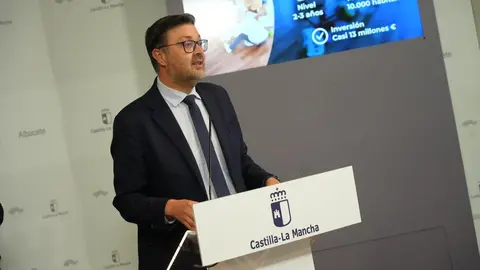 El consejero de Educaci&oacute;n, Cultura y Deportes, Amador Pastor