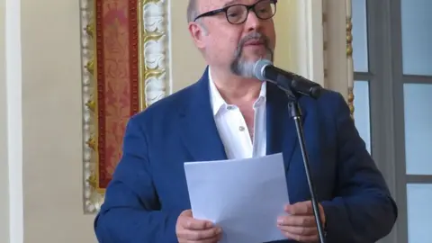 Basilio Rodr&iacute;guez Ca&ntilde;ada, presidente del Grupo Editorial Sial Pigmali&oacute;n durante su discurso