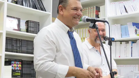 &Aacute;lex Fl&oacute;rez Sierra con Basilio Rodr&iacute;guez Ca&ntilde;ada