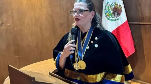 Beatriz Saavedra Gast&eacute;lum, Directora del Centro de estudios sobre la Mujer y del Festival internacional la mujer en las letras de la Academia Nacional de Historia y geograf&iacute;a UNAM