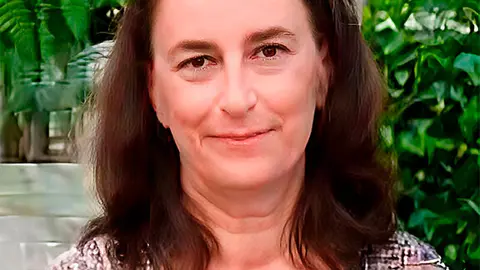 M&ordf; Dolores Molina Hern&aacute;ndez