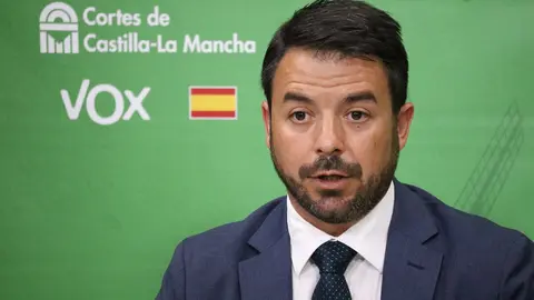El portavoz del Grupo Parlamentario Vox en las Cortes de Castilla-La Mancha, Iv&aacute;n S&aacute;nchez