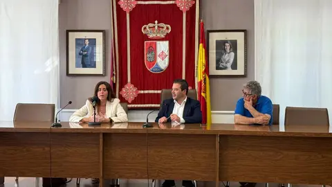 Recepci&oacute;n a la notaria Mar&iacute;a Isabel D&iacute;az